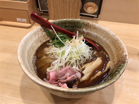 東銀座 ラーメン：都市の味覚と伝統の交差点